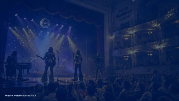 Banda de tributo em silhueta no palco de teatro histórico com globo espelhado, imagem meramente ilustrativa